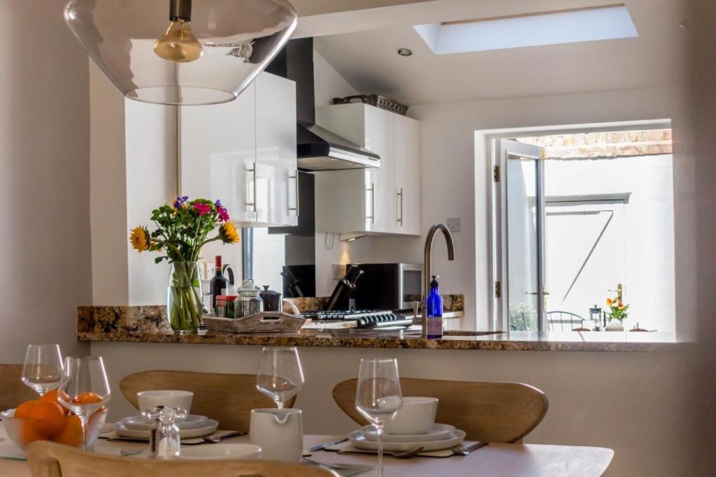 Villa 48 Fairfax Street York Esterno foto